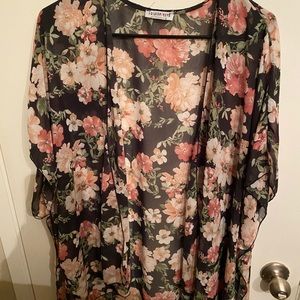 Black floral kimono